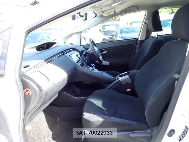 Toyota PRIUS 2014-12 8867100-5