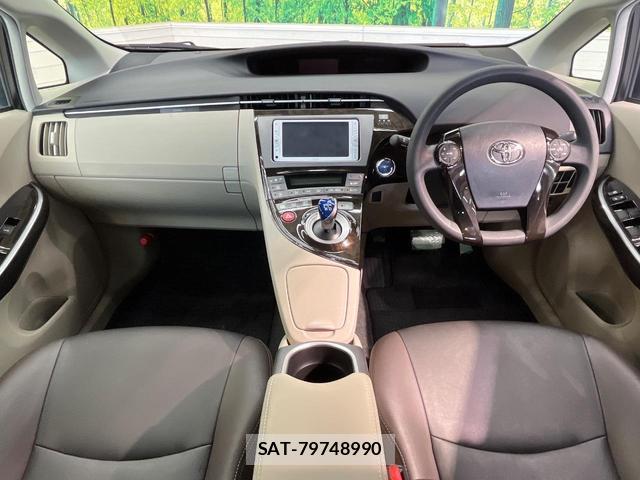 Toyota PRIUS 2014-05 8867181-1