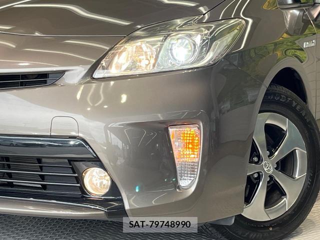 Toyota PRIUS 2014-05 8867181-11