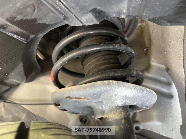 Toyota PRIUS 2014-05 8867181-19