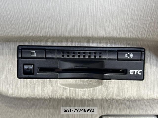 Toyota PRIUS 2014-05 8867181-6