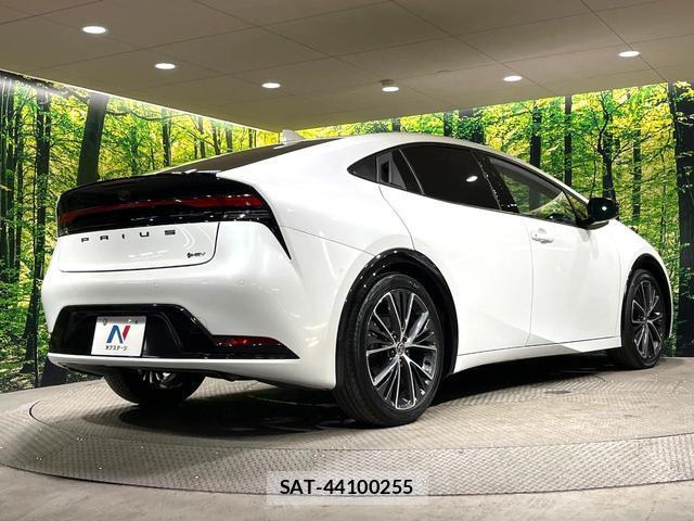 Toyota PRIUS 2024-03 8867258-17