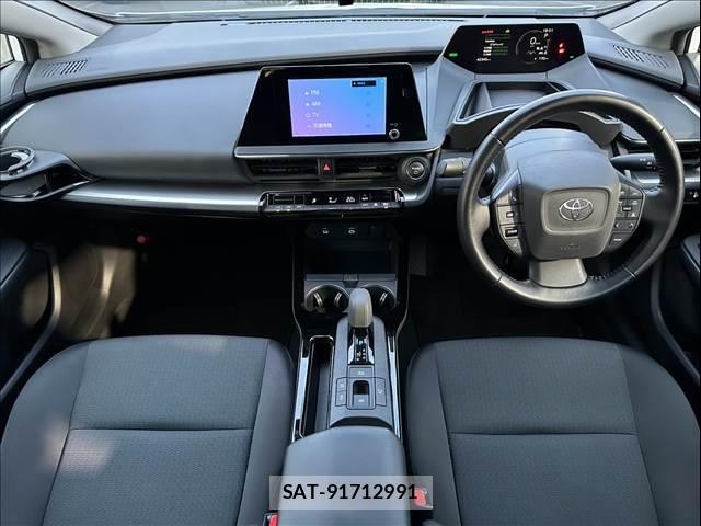 Toyota PRIUS 2023-03 8867404-1