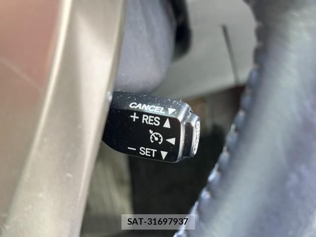 Toyota PRIUS 2011-05 8867421-4