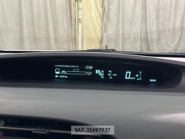Toyota PRIUS 2011-05 8867421-8