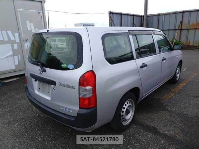 Toyota PROBOX 2018-05 8865596-2