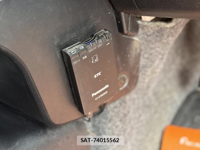 Toyota PROBOX 2021-09 8865792-7