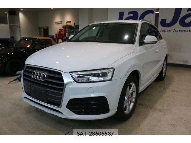 Audi Q3 2017-10 8867073-0