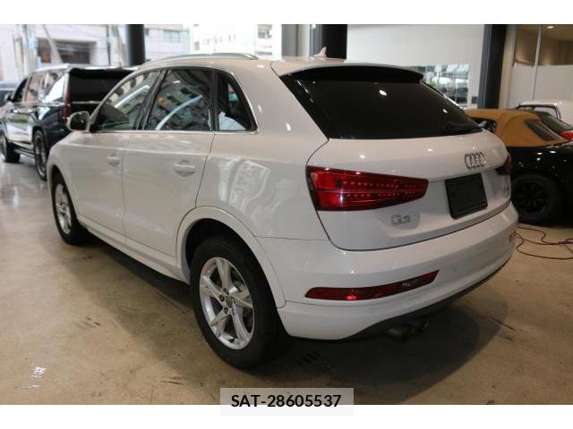 Audi Q3 2017-10 8867073-10