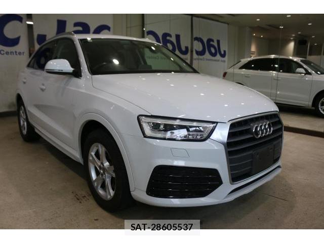 Audi Q3 2017-10 8867073-11