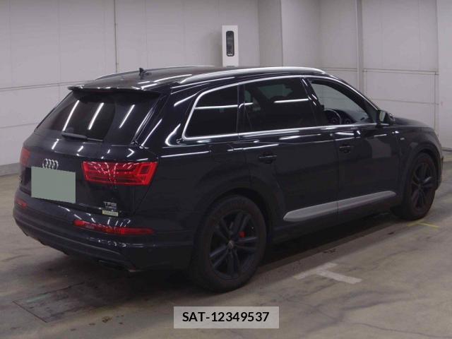 Audi Q7 2016-10 8866615-1