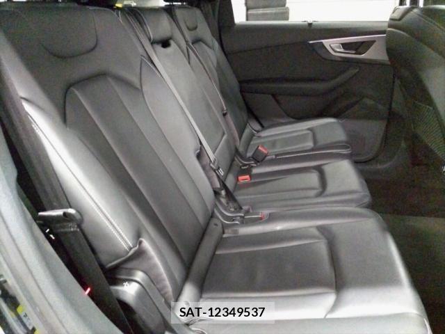 Audi Q7 2016-10 8866615-3