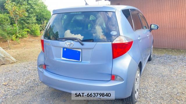 Toyota RACTIS 2014-04 8865468-13