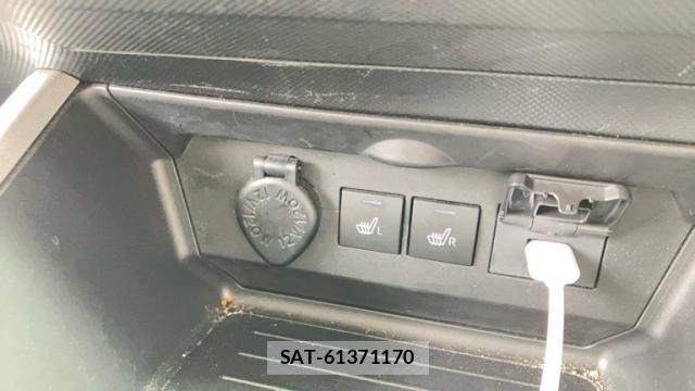 Toyota RAIZE 2020-05 8865982-3