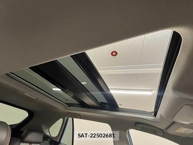 Toyota RAV4 2021-02 8865427-4