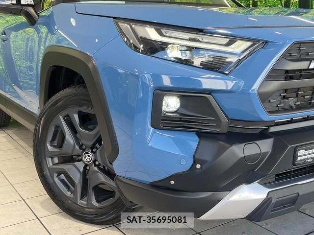 Toyota RAV4 2023-12 8865876-11