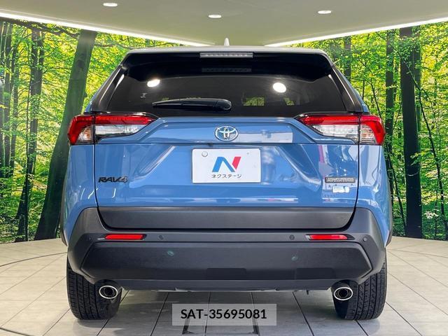 Toyota RAV4 2023-12 8865876-14