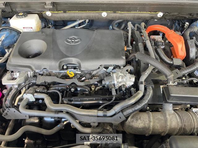 Toyota RAV4 2023-12 8865876-17