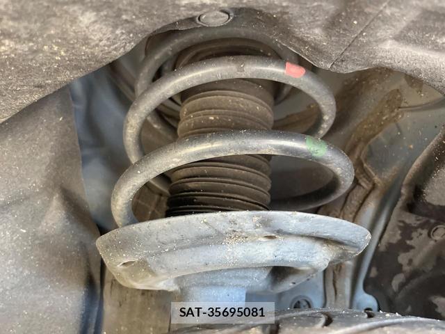 Toyota RAV4 2023-12 8865876-19