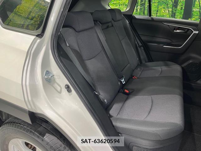 Toyota RAV4 2020-09 8865877-8