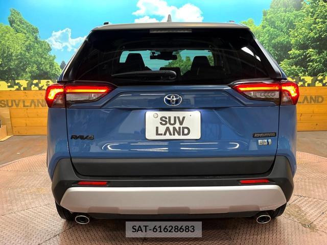 Toyota RAV4 2022-02 8866088-14