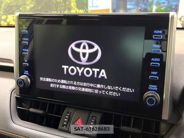 Toyota RAV4 2022-02 8866088-2