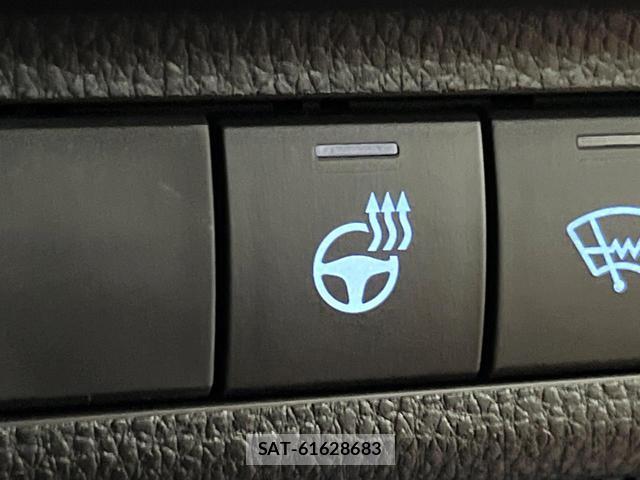 Toyota RAV4 2022-02 8866088-5