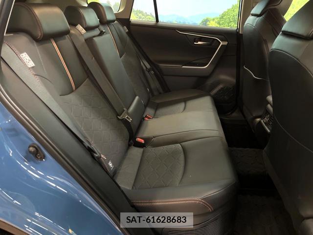 Toyota RAV4 2022-02 8866088-8