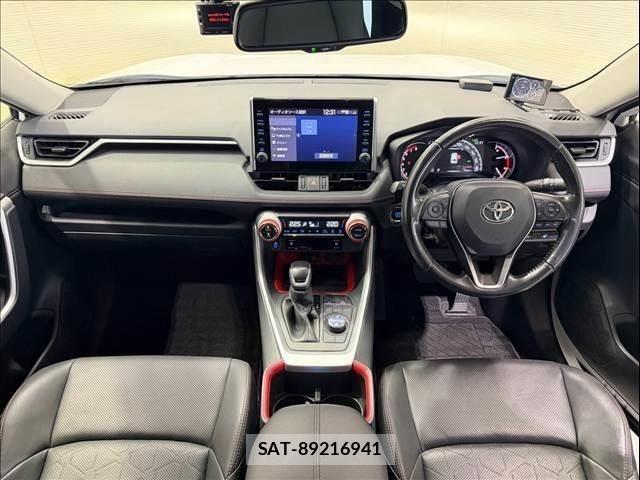 Toyota RAV4 2022-06 8866109-1