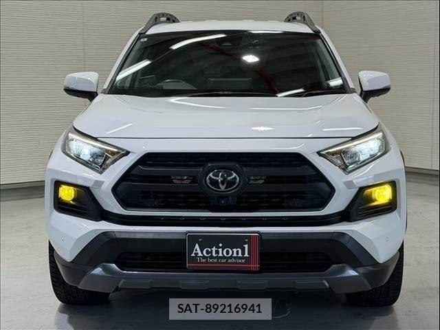 Toyota RAV4 2022-06 8866109-2