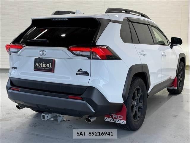Toyota RAV4 2022-06 8866109-5