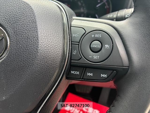 Toyota RAV4 2021-11 8866248-12