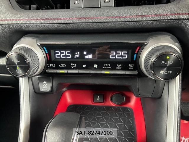 Toyota RAV4 2021-11 8866248-16