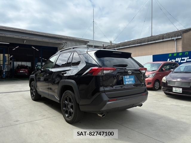 Toyota RAV4 2021-11 8866248-7