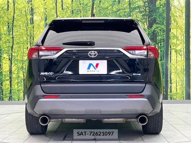 Toyota RAV4 2021-07 8866270-14