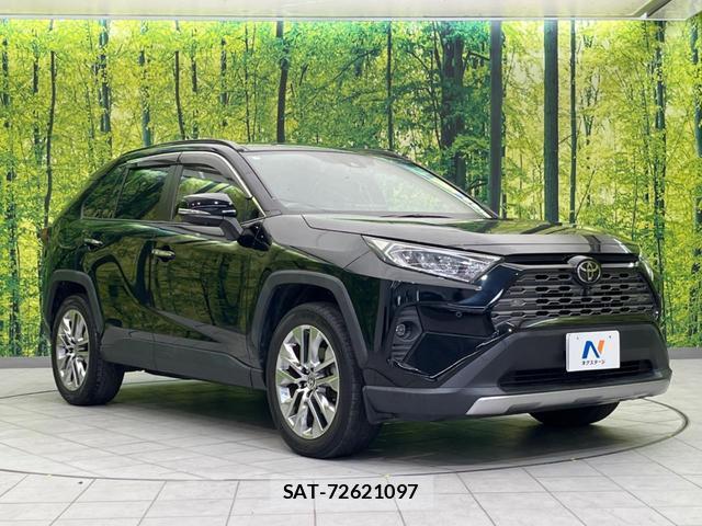 Toyota RAV4 2021-07 8866270-15