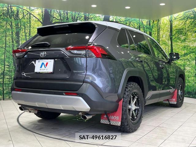 Toyota RAV4 2019-12 8866416-16
