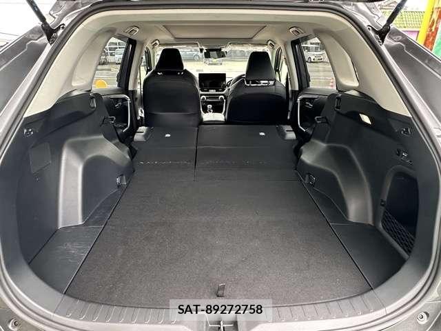 Toyota RAV4 2025-11 8866564-12