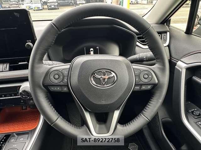 Toyota RAV4 2025-11 8866564-4