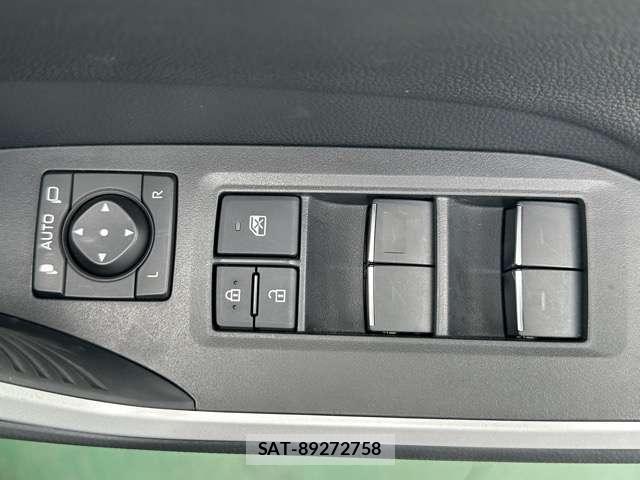Toyota RAV4 2025-11 8866564-7