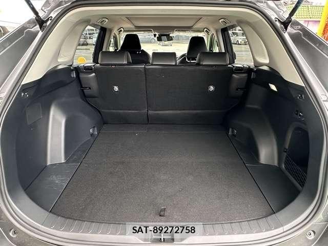 Toyota RAV4 2025-11 8866564-9
