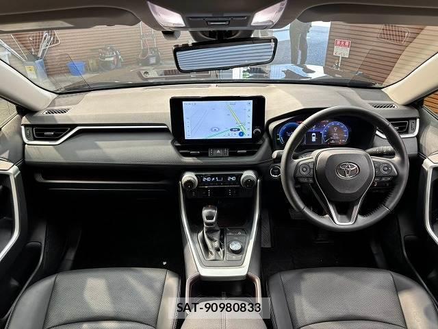Toyota RAV4 2023-05 8866792-1