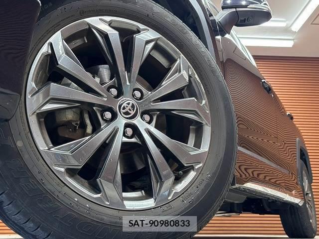 Toyota RAV4 2023-05 8866792-19