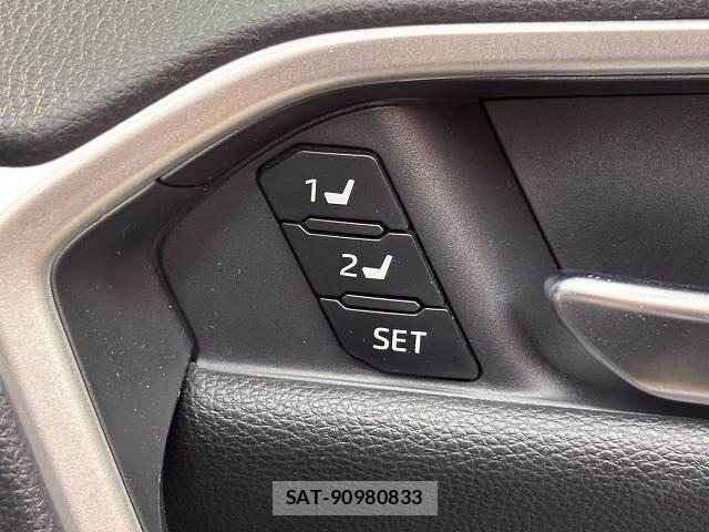 Toyota RAV4 2023-05 8866792-7