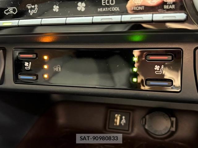 Toyota RAV4 2023-05 8866792-8