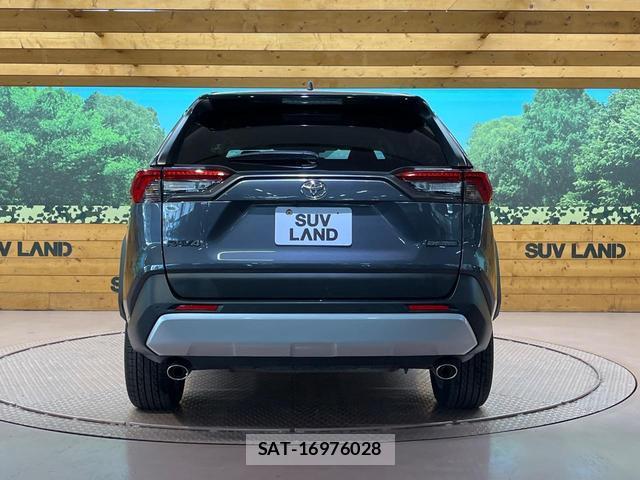 Toyota RAV4 2023-05 8867085-14