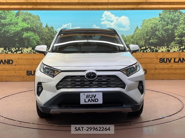 Toyota RAV4 2023-01 8867094-14
