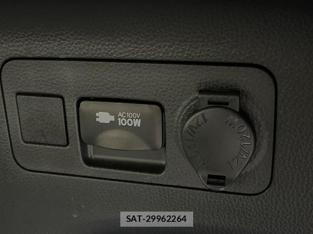 Toyota RAV4 2023-01 8867094-5