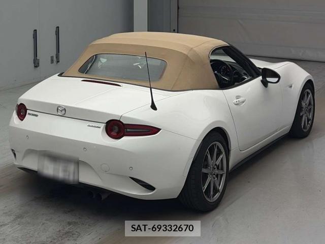 Mazda ROADSTER 2024-08 8866681-6