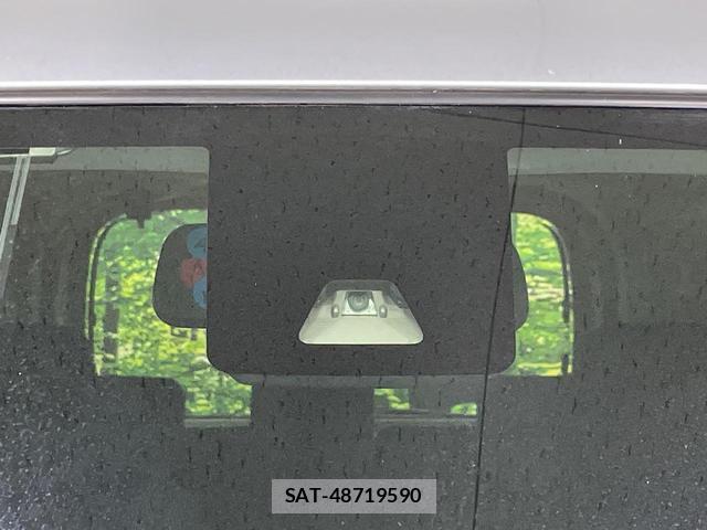 Toyota ROOMY 2018-06 8865557-3